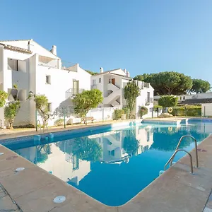 Apartamento En Playa Benamara Estepona